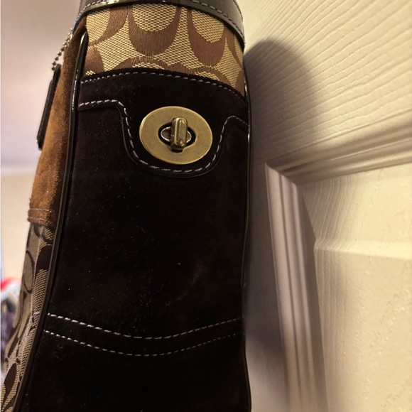 Coach VINTAGE H05J-8F69 Patchwork Suede/Leather/Metallic/Jacquard Zip Tote EUC - Picture 2 of 16